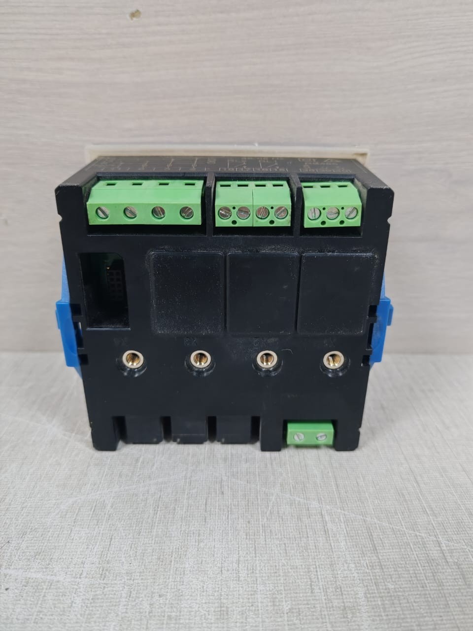 SACI AHM3-RC SACI AHM3-RC NETWORK ANALYZER 3X400/690 VAC max.45-65Hz 7