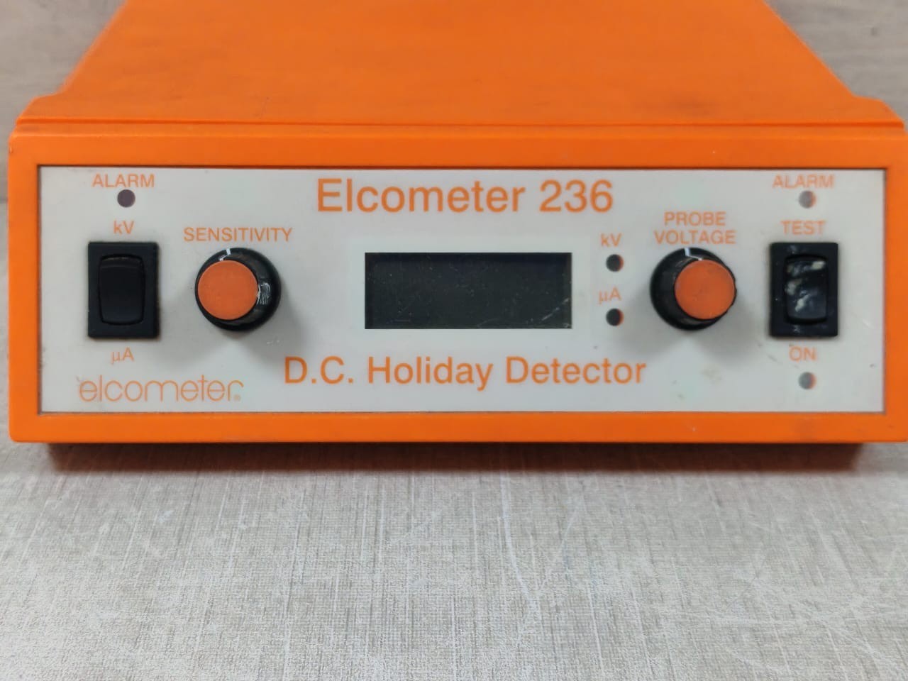 Elcometer ELCOMETER 236 ELCOMETER 236 D.C HOLIDAY DETECTOR 15 KV 5
