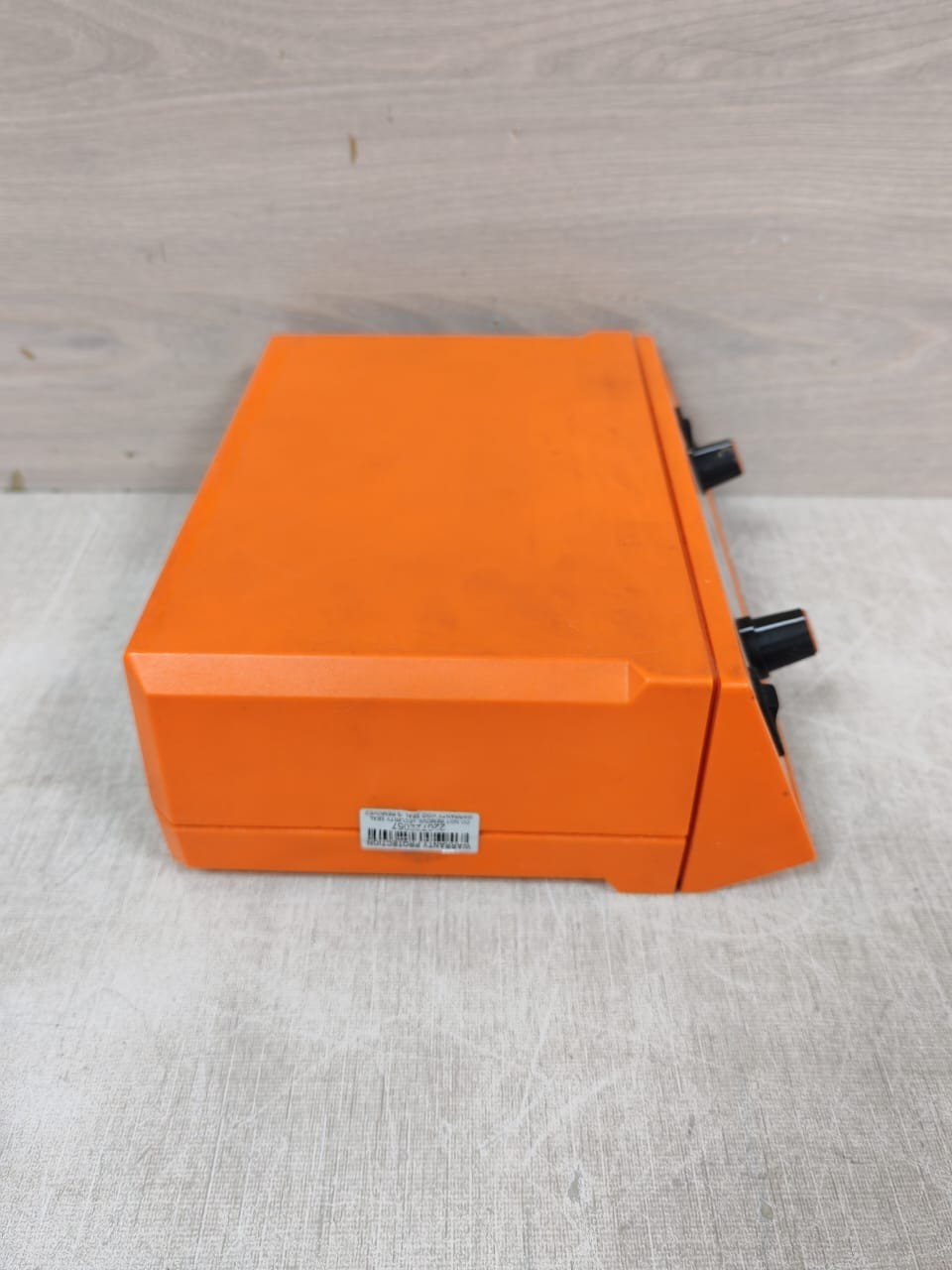 Elcometer ELCOMETER 236 ELCOMETER 236 D.C HOLIDAY DETECTOR 15 KV 8