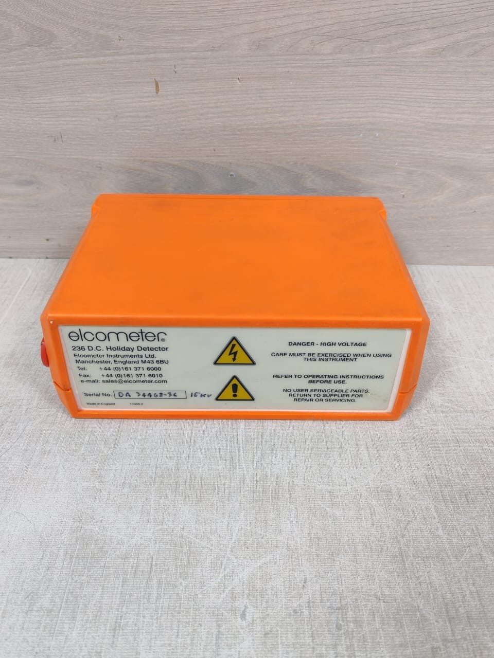 Elcometer ELCOMETER 236 ELCOMETER 236 D.C HOLIDAY DETECTOR 15 KV 10