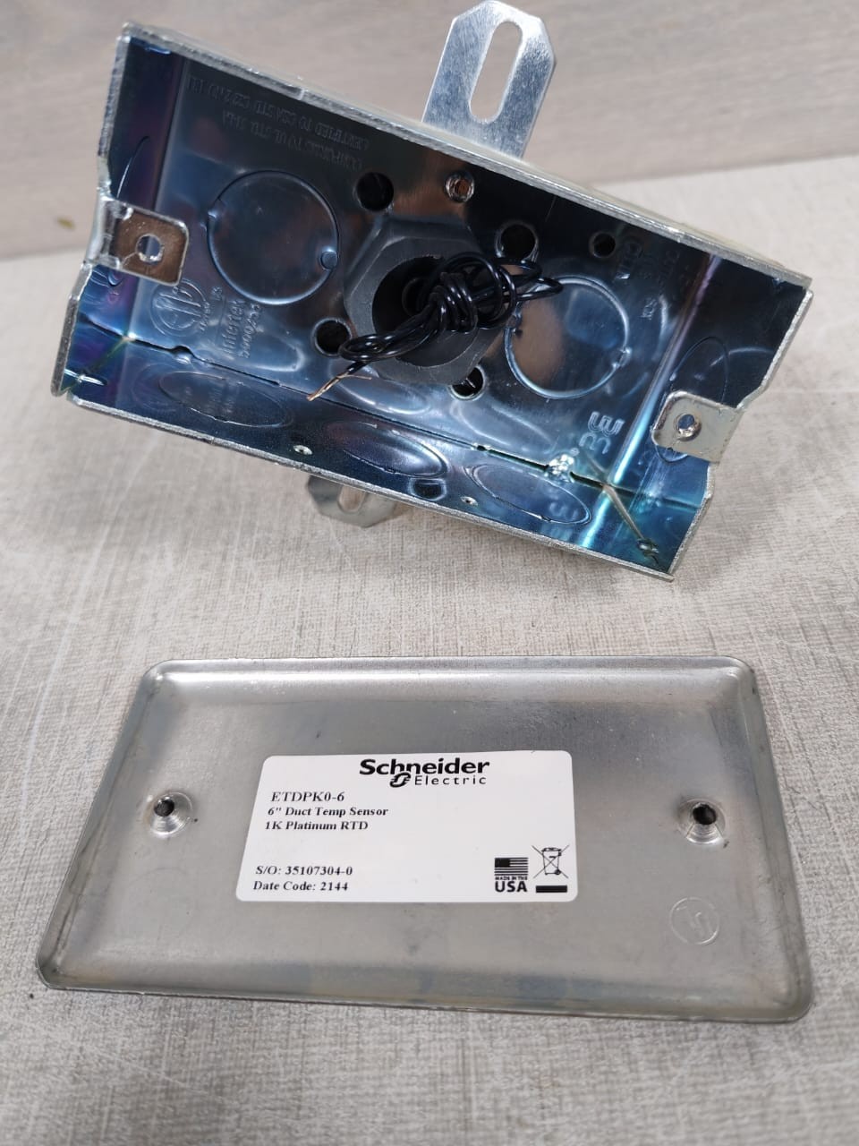 Schneider Electric ETDPK0-6 SCHNEIDER ELECTRIC ETDPK0-6 6"DUCT TEMP SENSOR 2