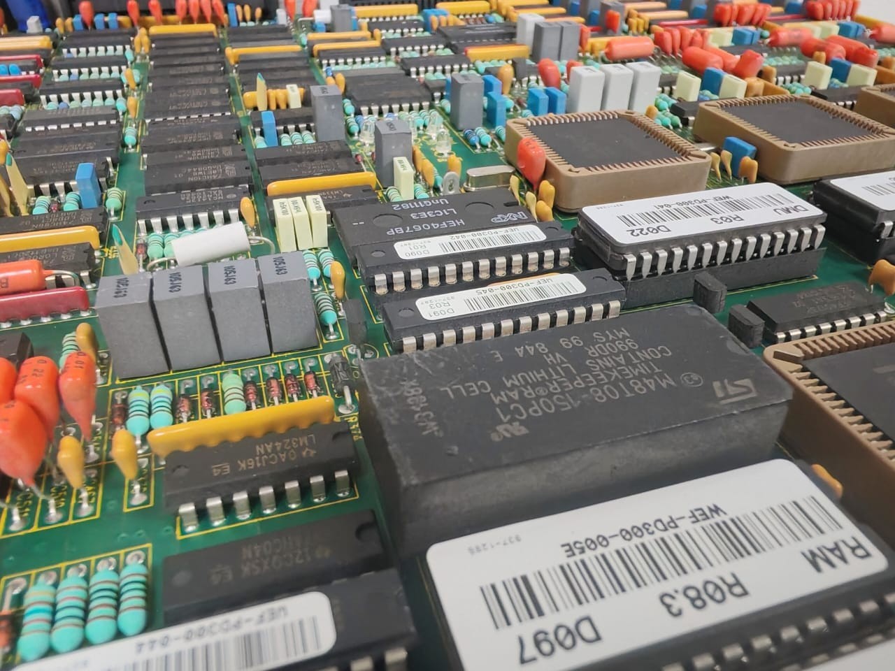 GUTOR BY SCHNEIDER ELECTRIC 0P2447/ 640-1017 REV 01 GUTOR BY SCHNEIDER ELECTRIC 0P2447/ 640-1017 REV 01 MAIN PROCESSOR BOARD 5