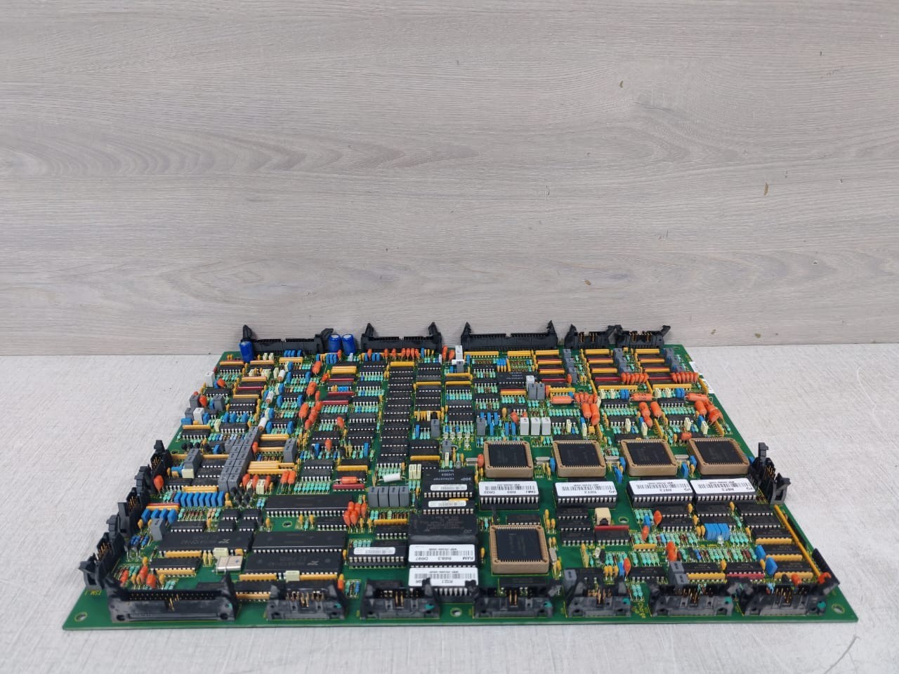 GUTOR BY SCHNEIDER ELECTRIC 0P2447/ 640-1017 REV 01 GUTOR BY SCHNEIDER ELECTRIC 0P2447/ 640-1017 REV 01 MAIN PROCESSOR BOARD 6