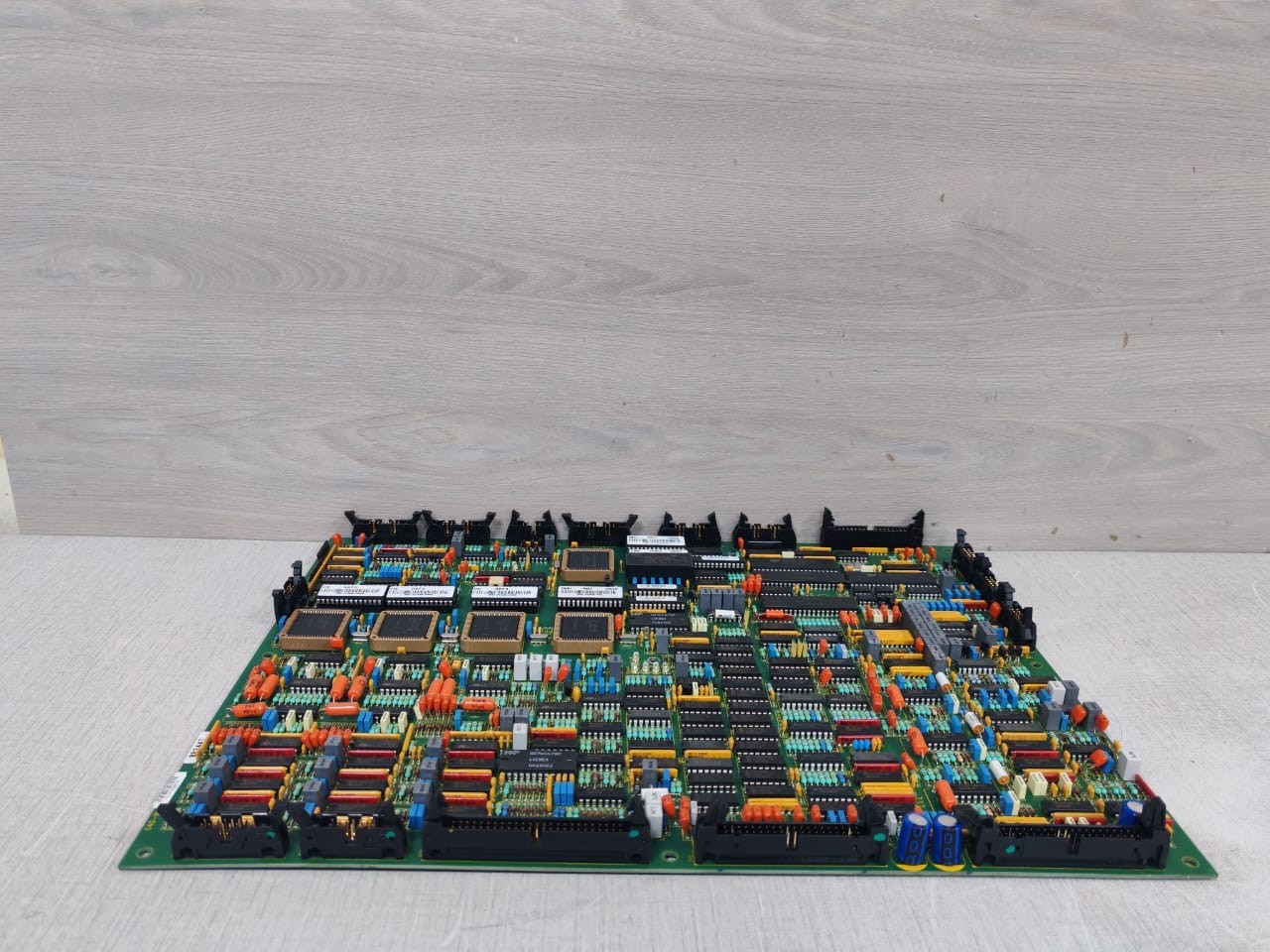 GUTOR BY SCHNEIDER ELECTRIC 0P2447/ 640-1017 REV 01 GUTOR BY SCHNEIDER ELECTRIC 0P2447/ 640-1017 REV 01 MAIN PROCESSOR BOARD 7
