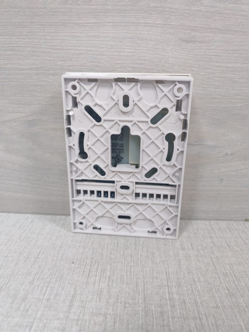 T.A.C 0-046-0280-0 T.A.C STR150 ROOM TEMPERATURE SENSOR 0-046-0280-0 7