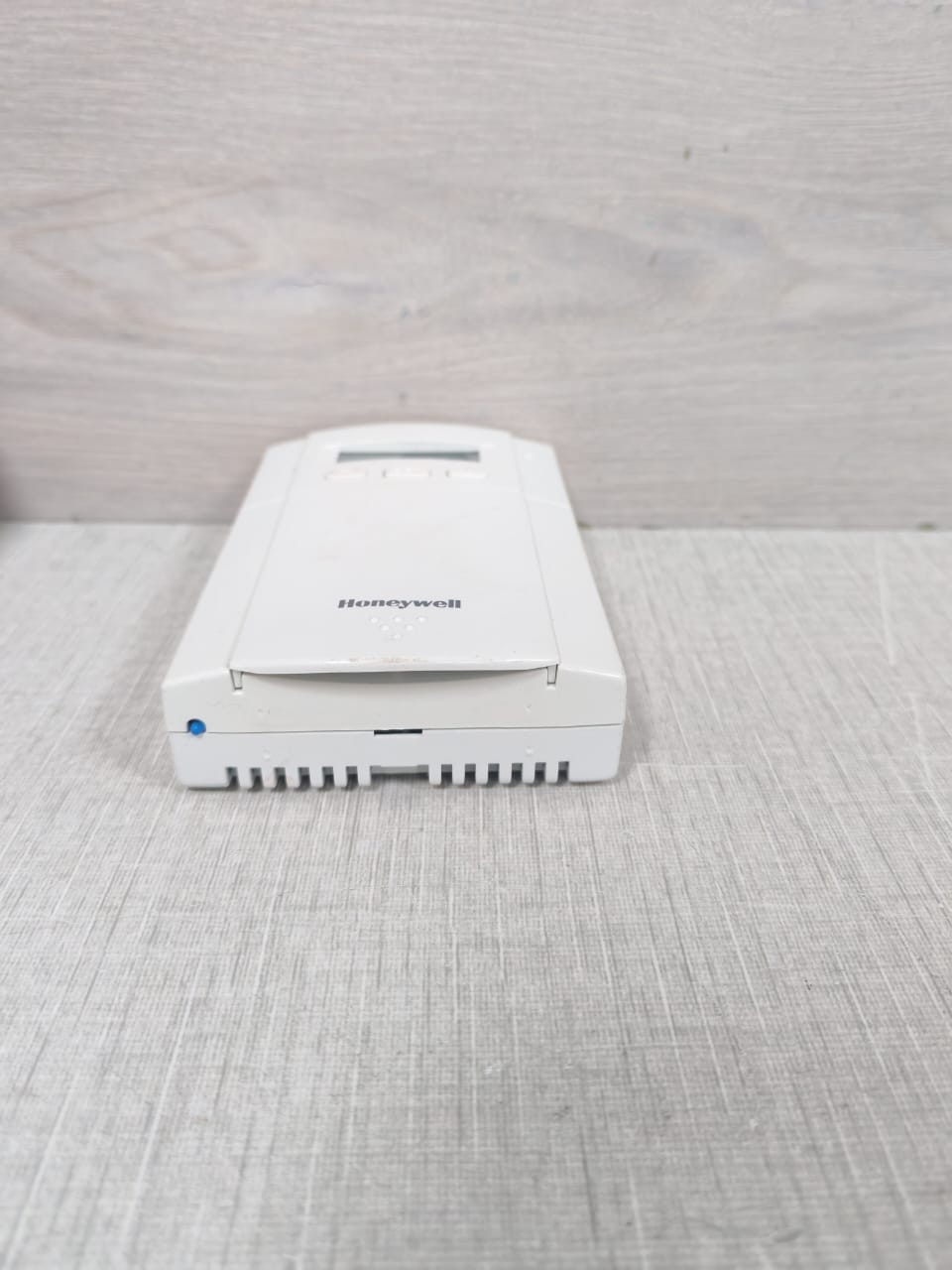 Honeywell DT70-F002E HONEYWELL DT70-F002E DIGITAL ROOM THERMOSTAT AC220V 50/60Hz 5