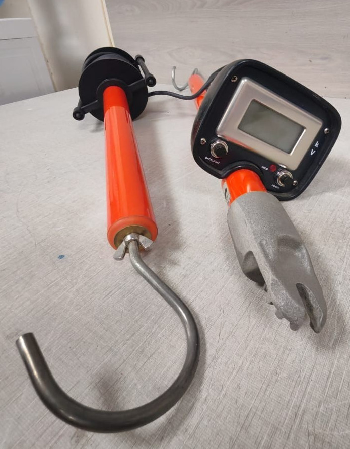 CHANCE C403-3370 CHANCE C403-3370 Digital Phasing Meter to 40 kV 4