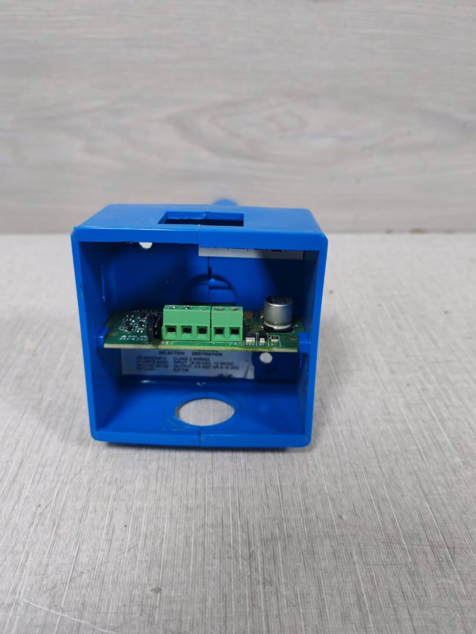 Johnson Controls HE-69530NP-0 JOHNSON CONTROLS HE-69530NP-0 HUMIDITY TRANSMITTER W/ TEMP SENSOR 2