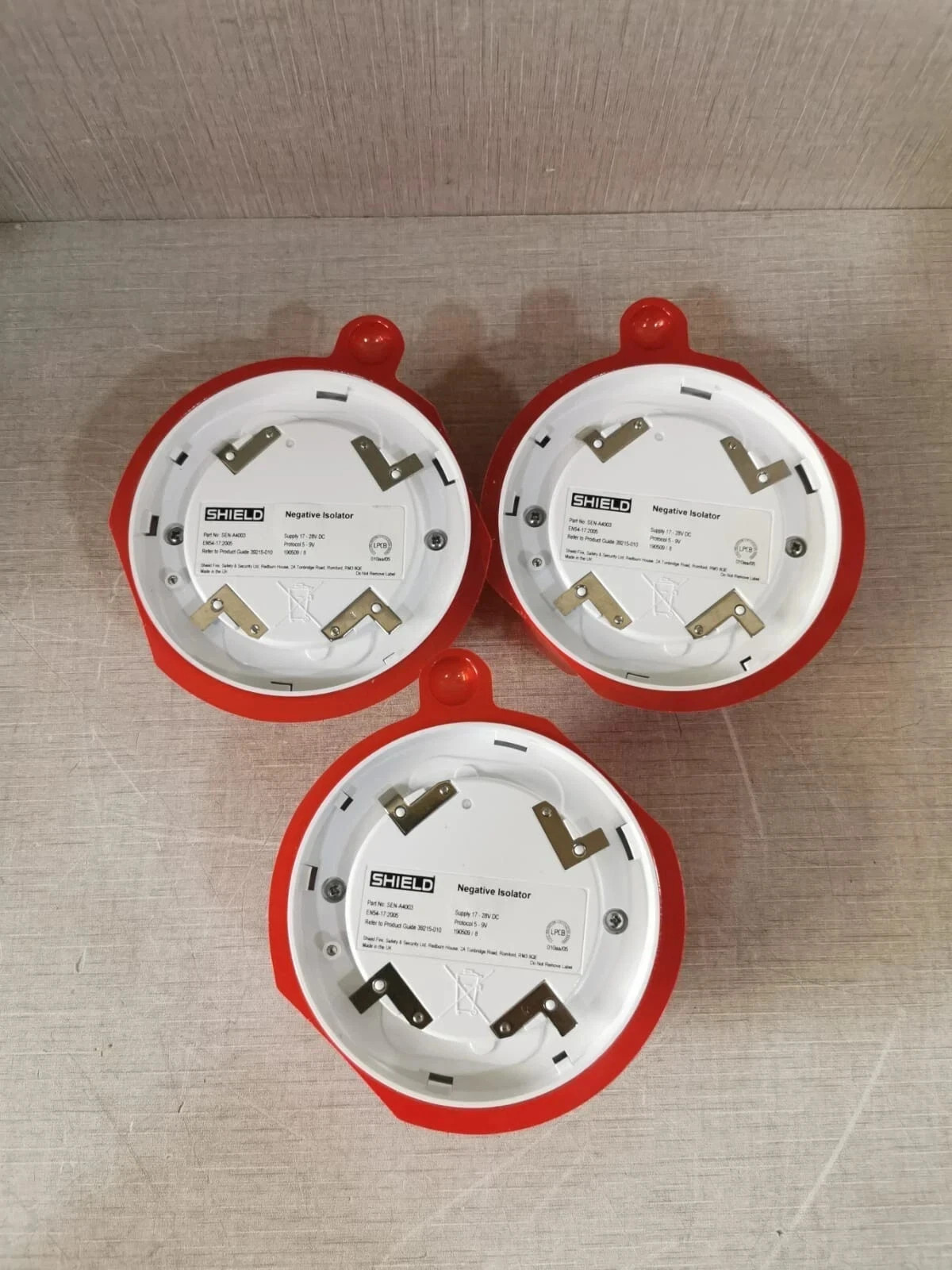 SHIELD SEN-A4003 EN54-17 -2005 SHIELD SEN-A4003 EN54-17 -2005 NEGATIVE ISOLATOR 17-28VDC 1 3