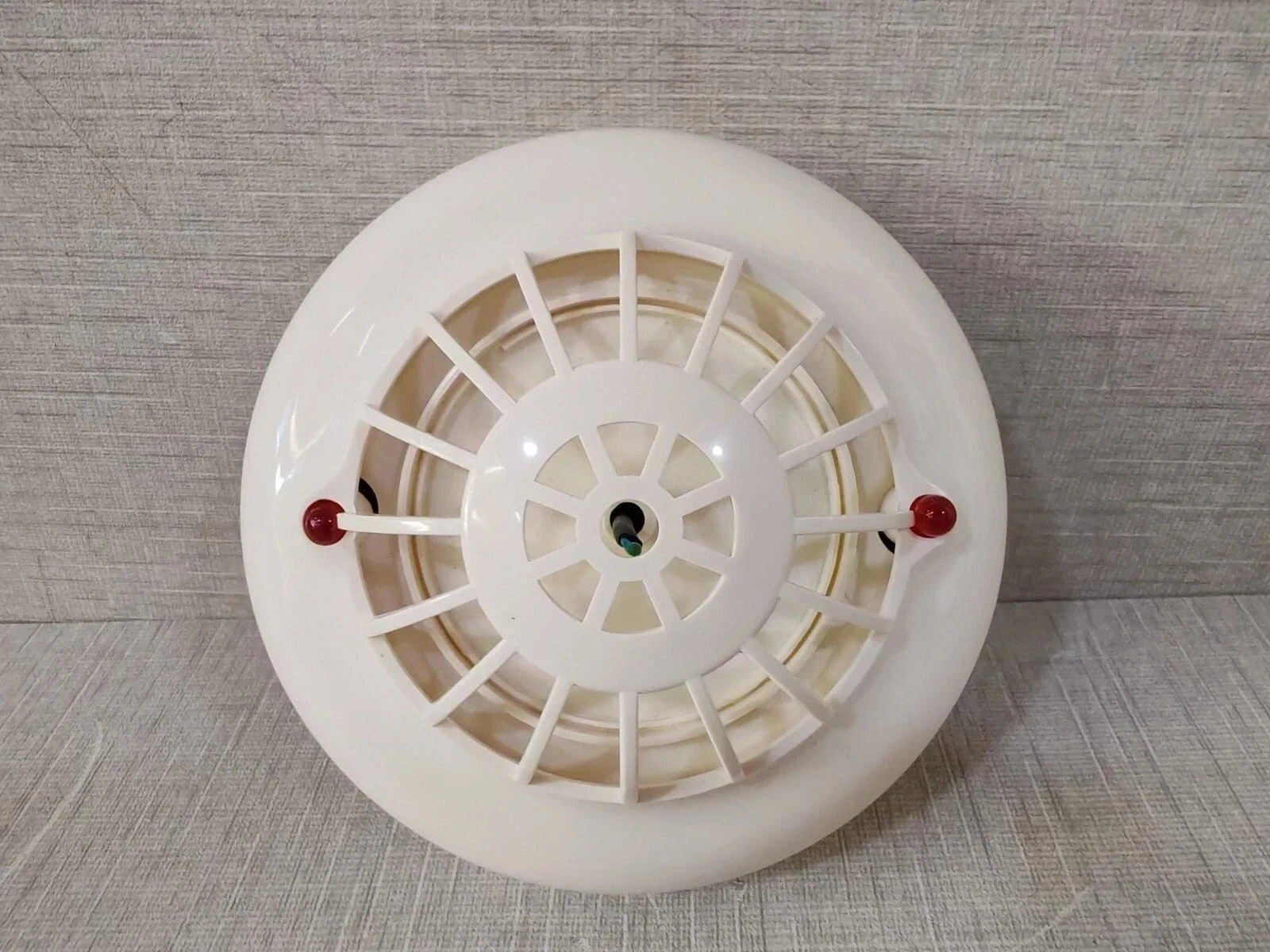 MAVIGUARD MG-300 MAVIGUARD MG-300 CONVENTIONAL RATE OF RISE HEAT DETECTOR 6