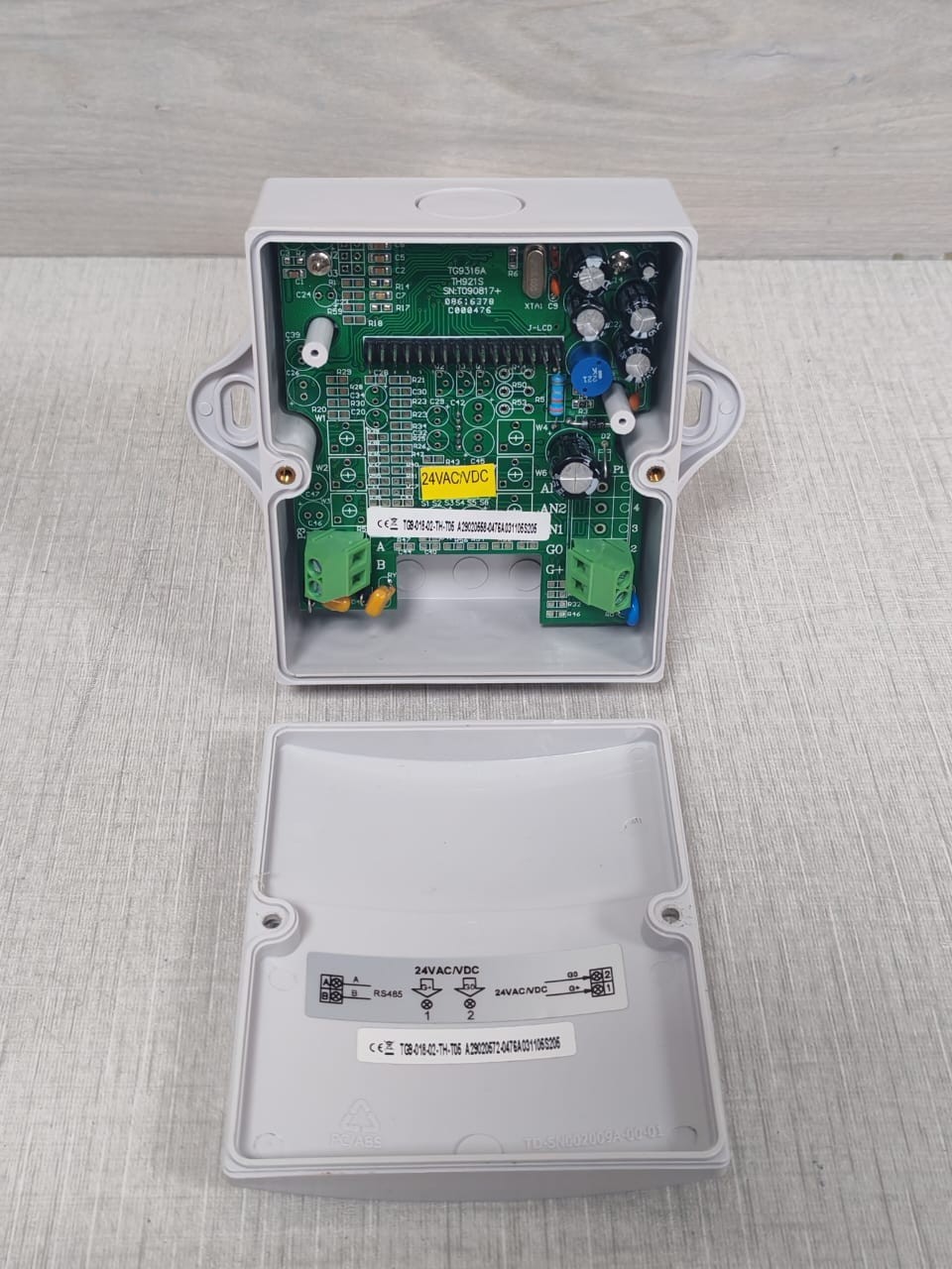 Unbranded TG9-018-02-TH-T05 TG9-018-02-TH-T05 Modbus Duct CO2 Transmitter with RH&T 4