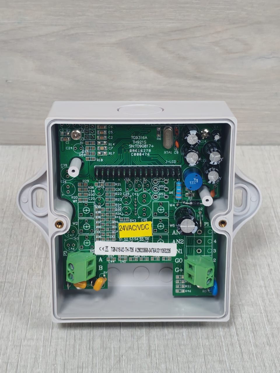 Unbranded TG9-018-02-TH-T05 TG9-018-02-TH-T05 Modbus Duct CO2 Transmitter with RH&T 5