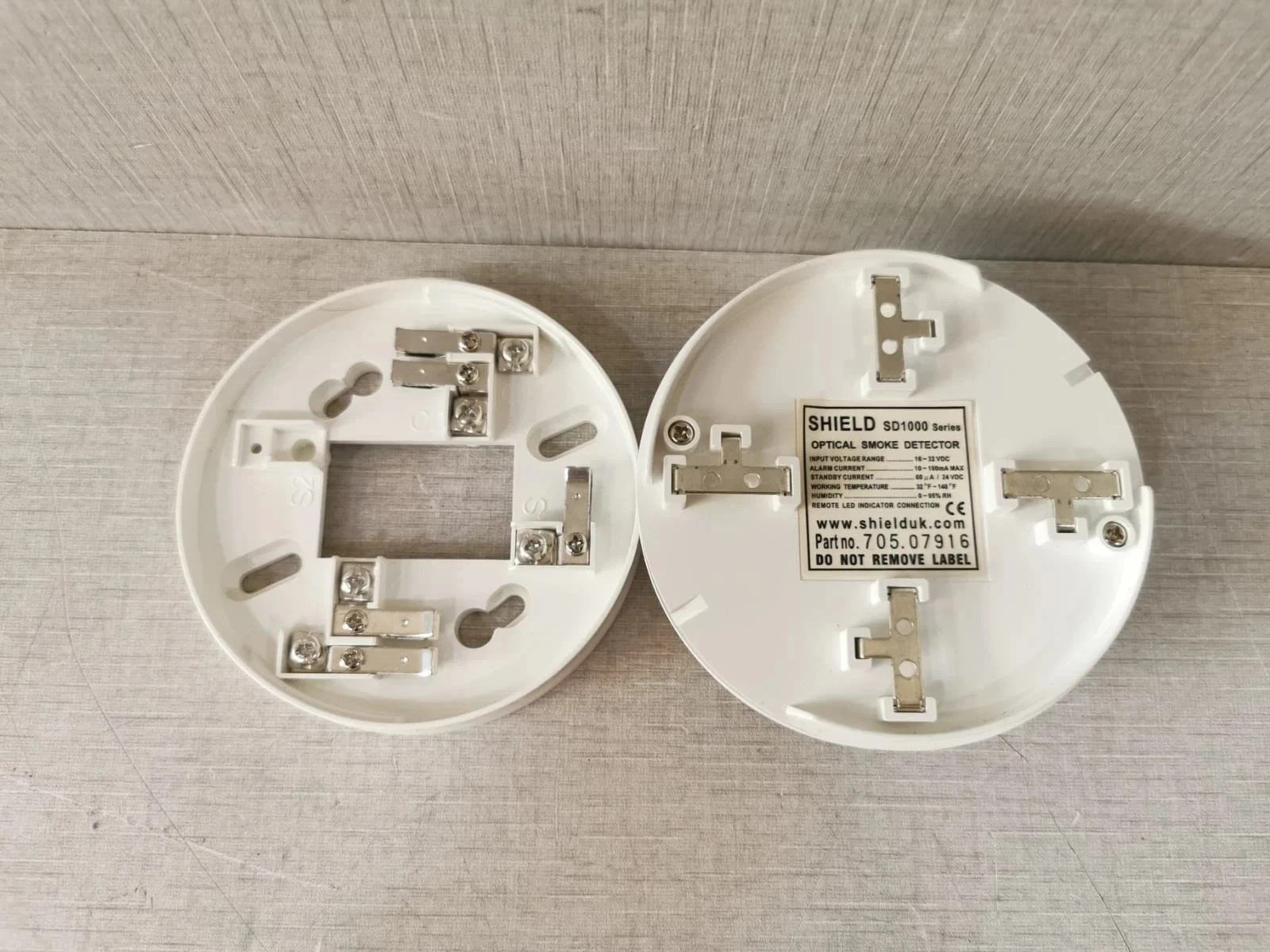 SHIELD SD1000 SHIELD SD1000 SERIES OPTICAL SMOKE DETECTOR 16-32VDC 10-100mA MAX 5
