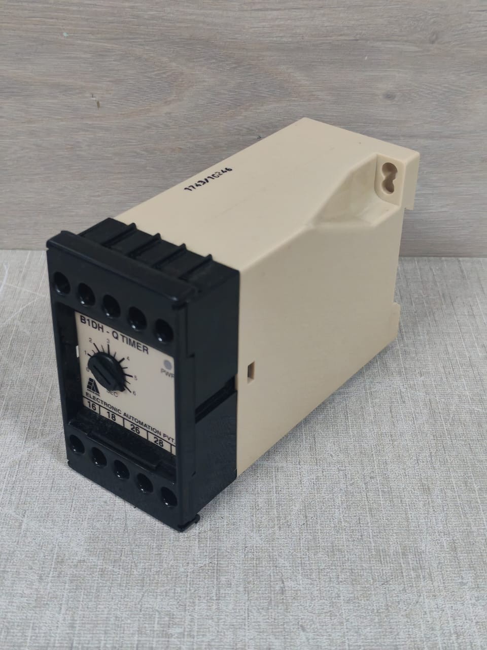 EAPL B1DH-Q EAPL B1DH-Q POWER OFF DELAY TIMER RELAY 24VDC 4