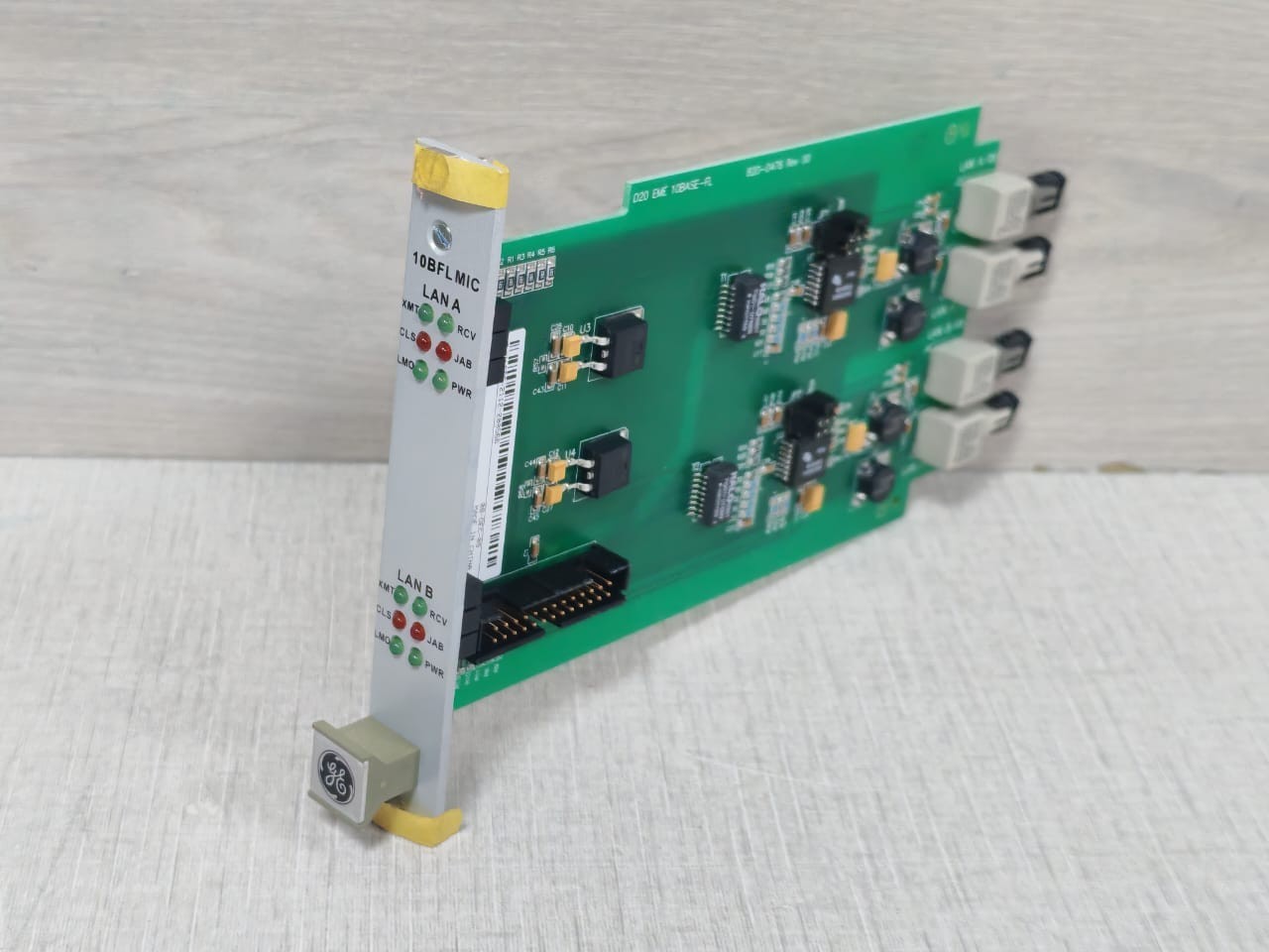 GE 820-0476 REV.00 GE 820-0476 REV.00 Digital Input Submodule D20 EME 10BASE-FL 2