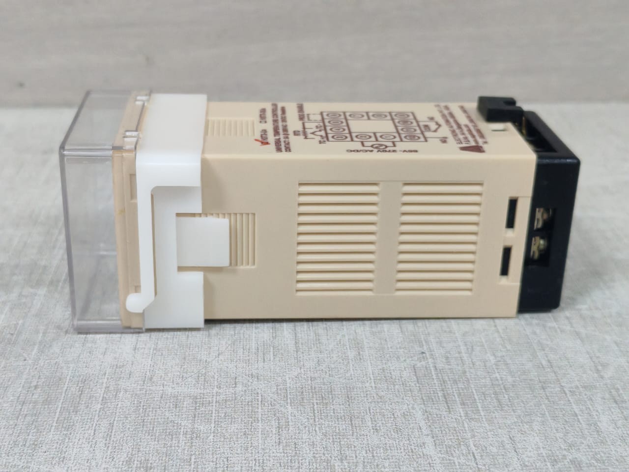 EAPL H3TX-UA EAPL H3TX-UA UNIVERSAL TEMPERATURE CONTROLLER 250VAC 5