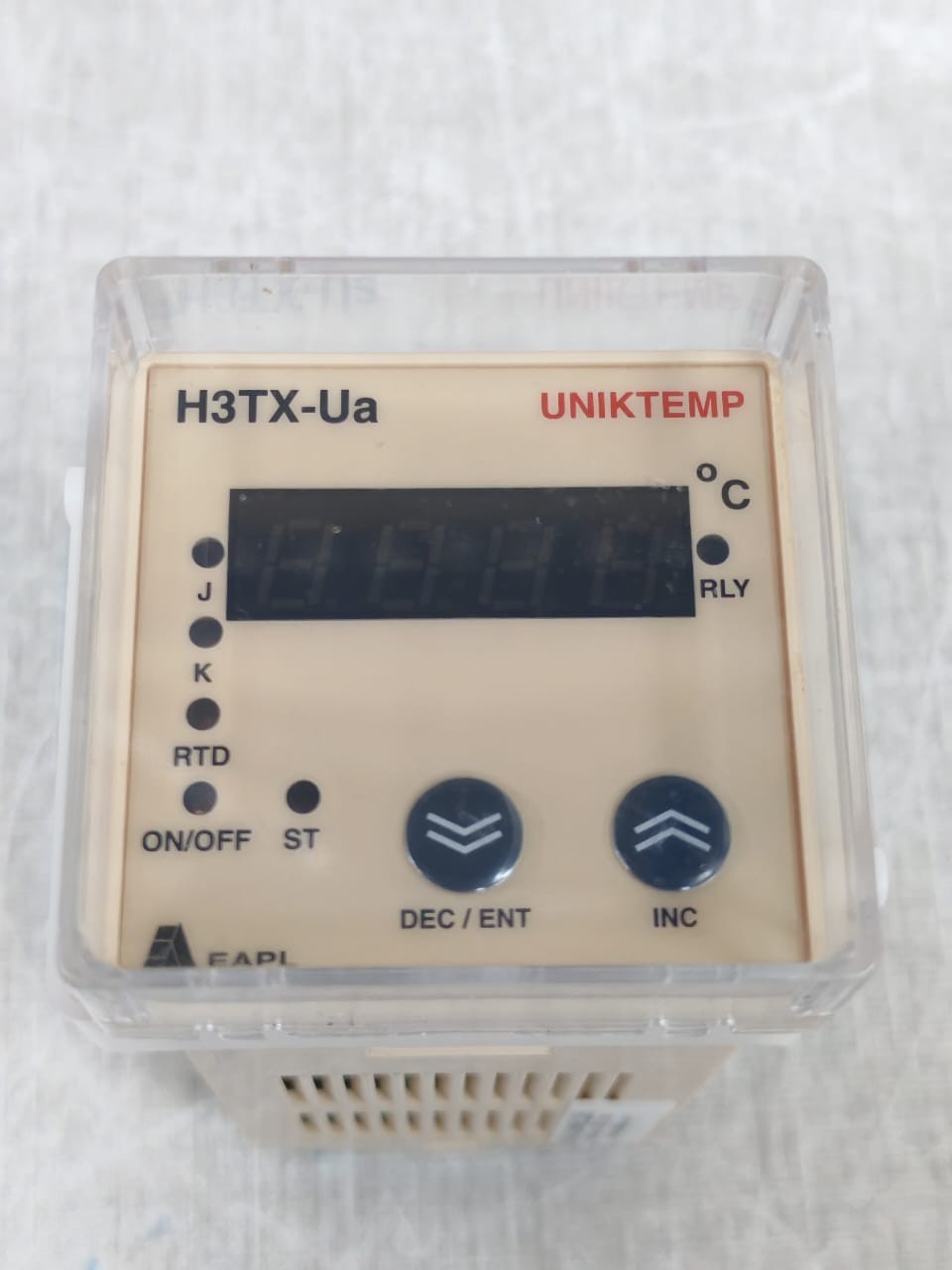 EAPL H3TX-UA EAPL H3TX-UA UNIVERSAL TEMPERATURE CONTROLLER 250VAC 7