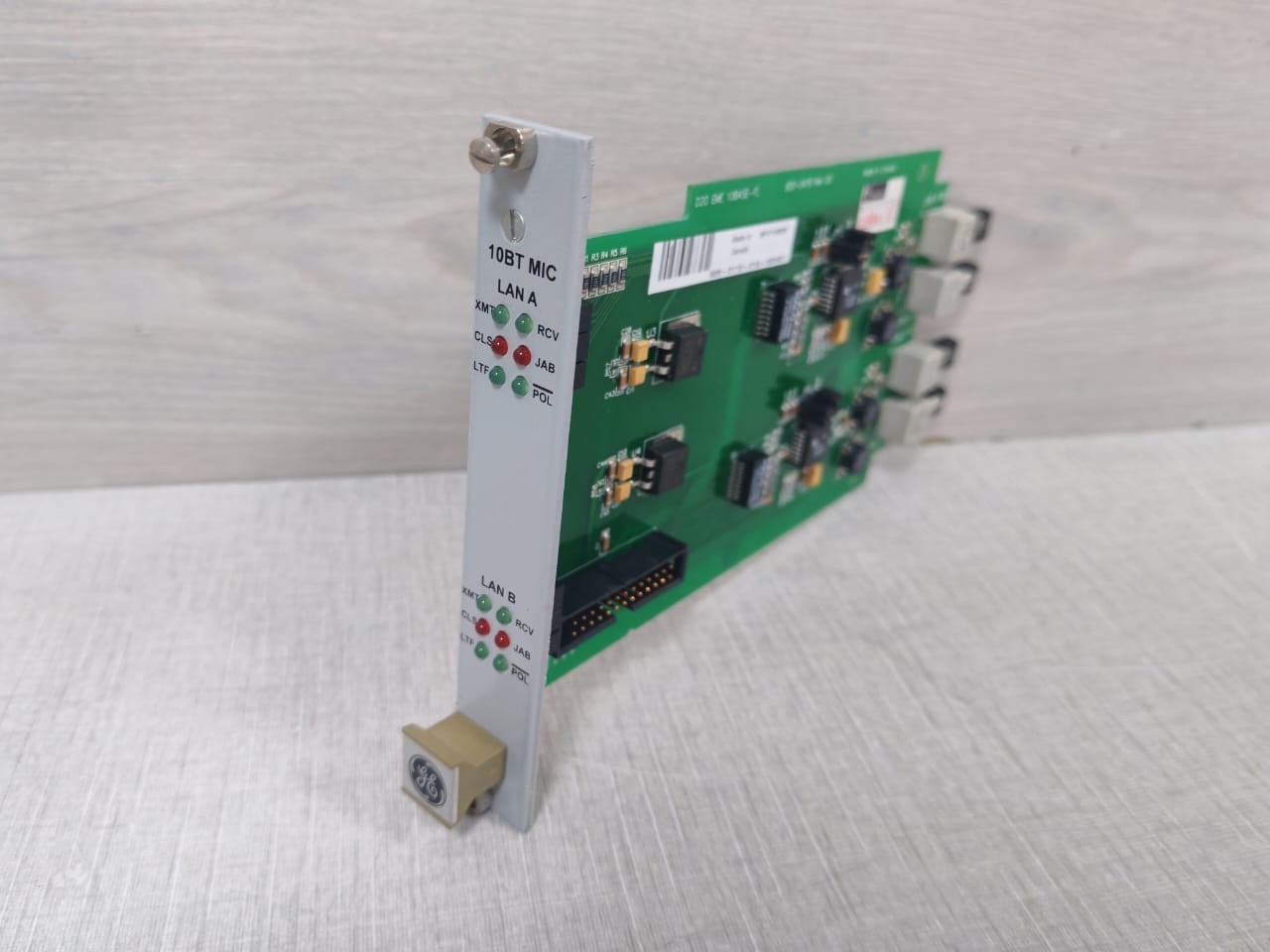 GE 820-0476 REV.00 GE 820-0476 REV.00 Digital Input Submodule D20 EME 10BASE-FL/ 10BT MIC 10