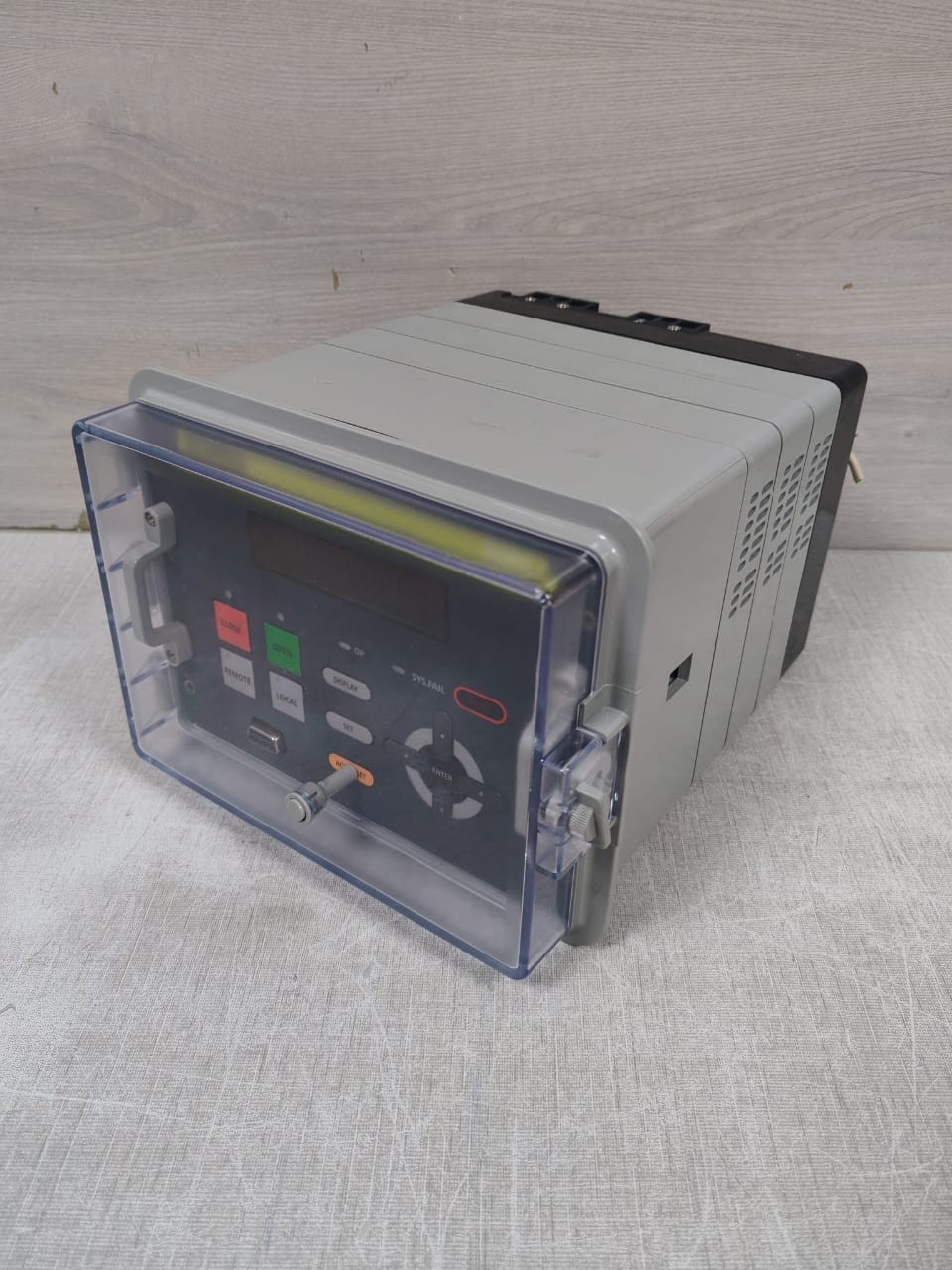 Hyundai HIMAP-FI HYUNDAI HiMAP-FI INTELLIGENT MEASURING & PROTECTION DEVICE 48V 9