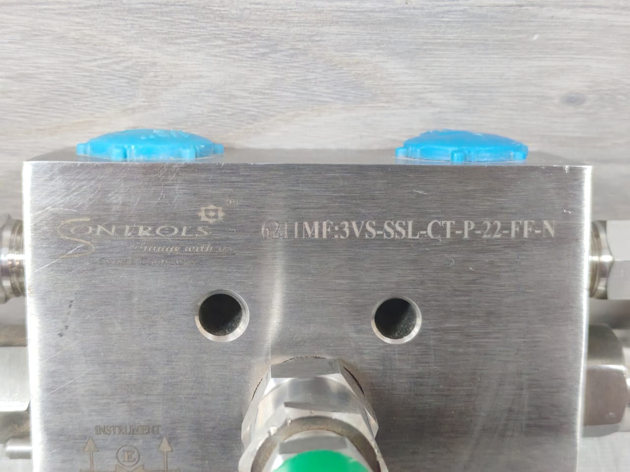 STRATAA CONTROLS 6211MF:3VS-SSL-CT-P-22-FF-N STRATAA CONTROLS 6211MF:3VS-SSL-CT-P-22-FF-N VALVE MANIIFOLDS 4