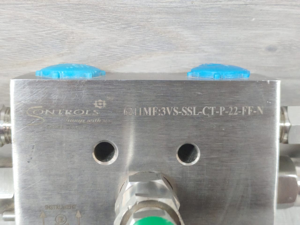 STRATAA CONTROLS 6211MF:3VS-SSL-CT-P-22-FF-N STRATAA CONTROLS 6211MF:3VS-SSL-CT-P-22-FF-N VALVE MANIIFOLDS 7