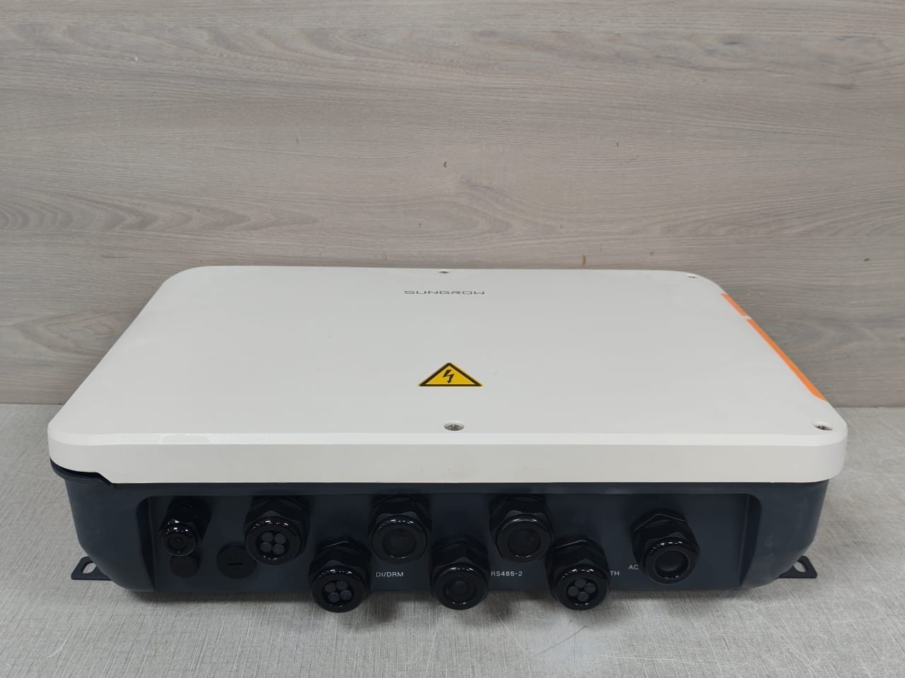 SUNGROW COM100E SUNGROW COM100E Smart Communication Box 7