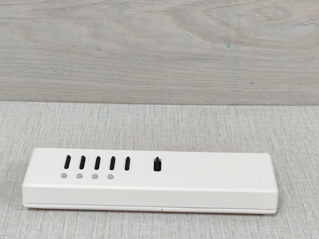 Lutron GRX-8IT-WH Lutron GRX-8IT-WH 8-Scene Wireless Remote Control 6