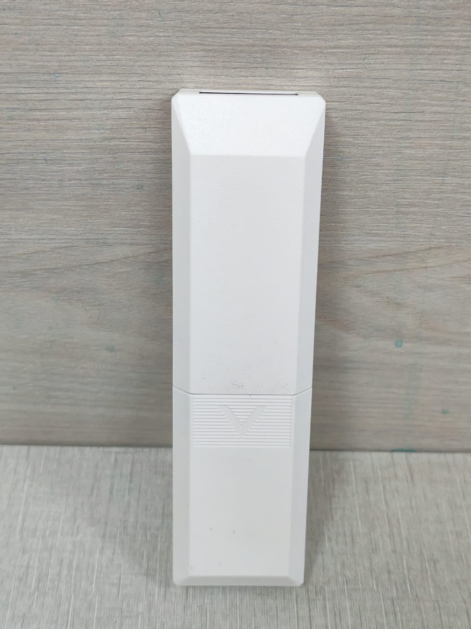 Lutron GRX-8IT-WH Lutron GRX-8IT-WH 8-Scene Wireless Remote Control 7