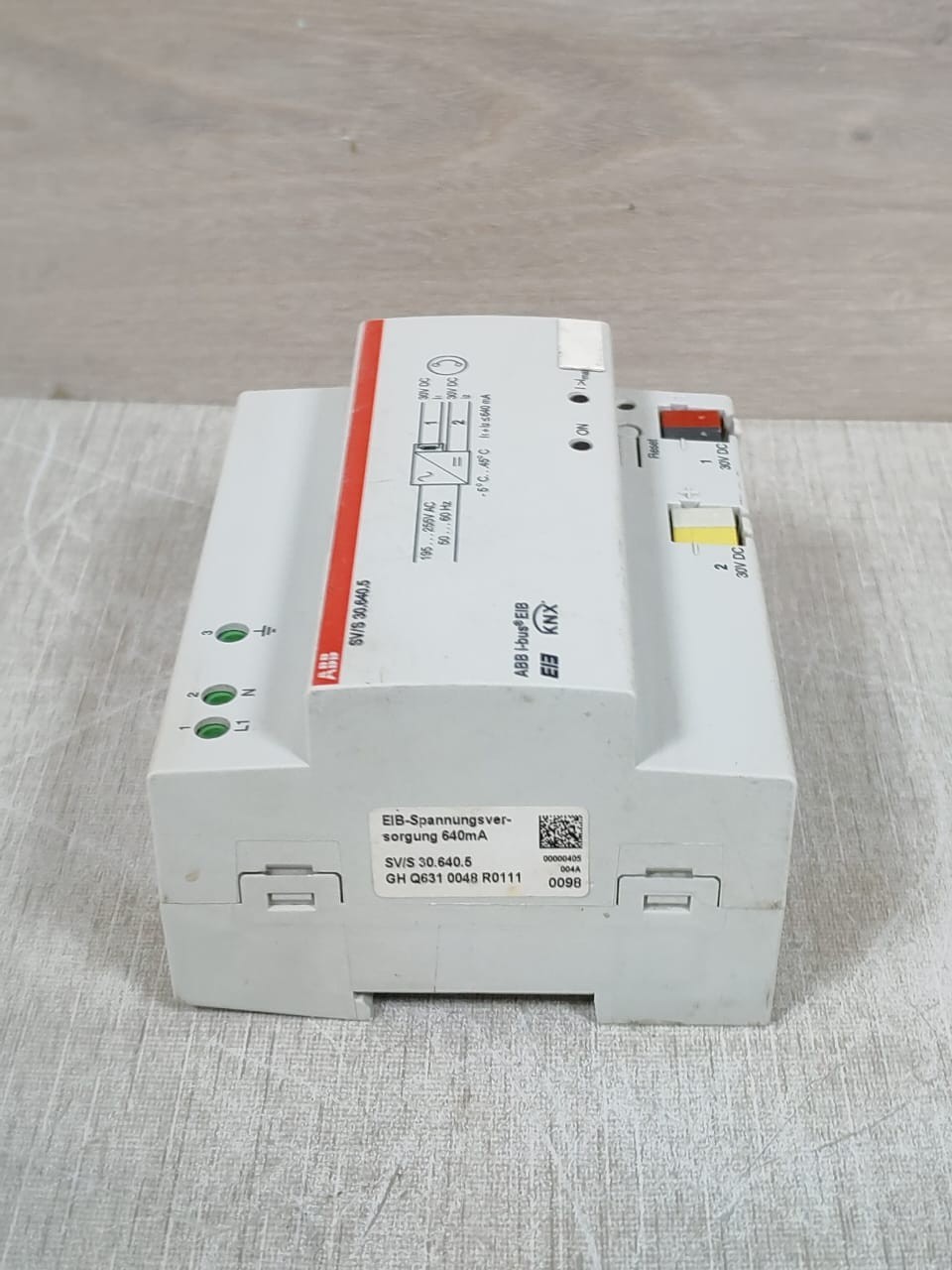 ABB GH-Q631-0048 ABB SV/S 30.640.5 GH Q631 0048 R0111 EIB POWER SUPPLY 640mA 7