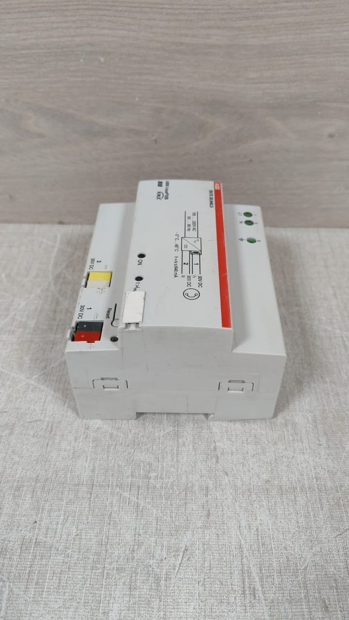 ABB GH-Q631-0048 ABB SV/S 30.640.5 GH Q631 0048 R0111 EIB POWER SUPPLY 640mA 8