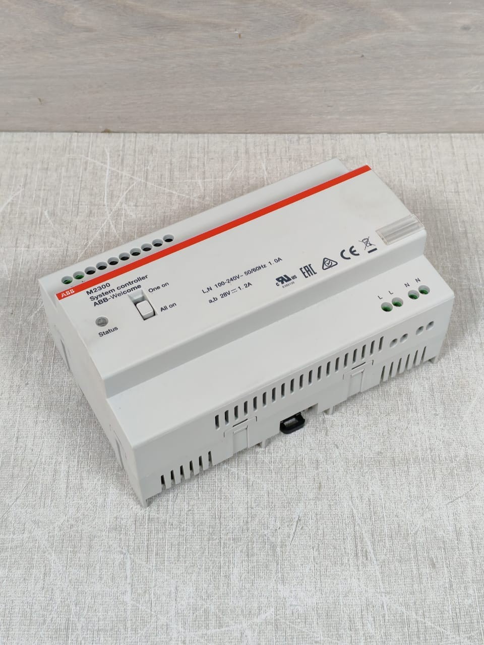 ABB M2300 2TMA070080W0011 V1.05 ABB M2300 SYSTEM CONTROLLER ABB-WELCOME 2TMA070080W0011 V1.05 4