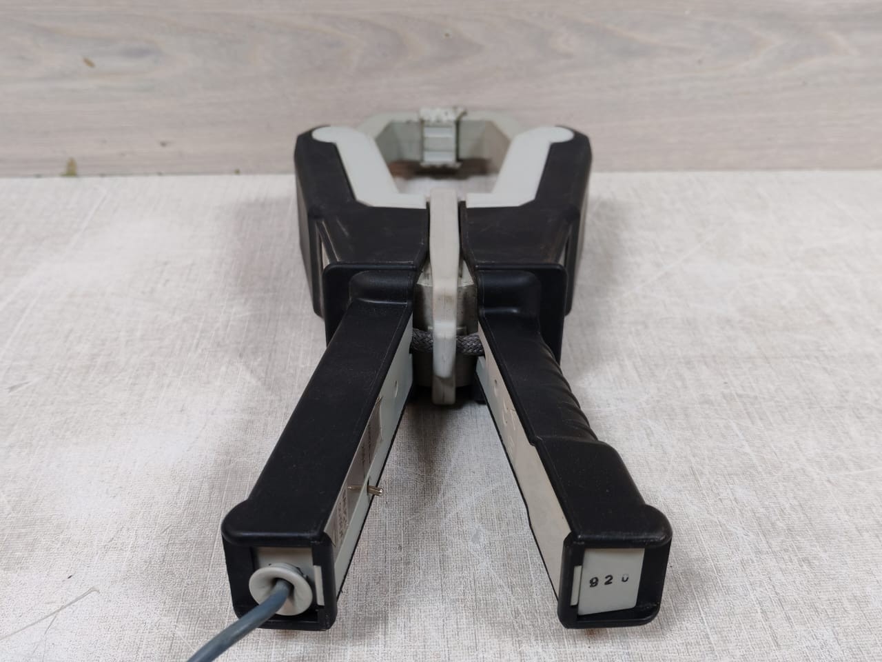 Circutor CP2000/200 CIRCUTOR CP2000/200 600V CAT III CURRENT CLAMP -BLACK 9