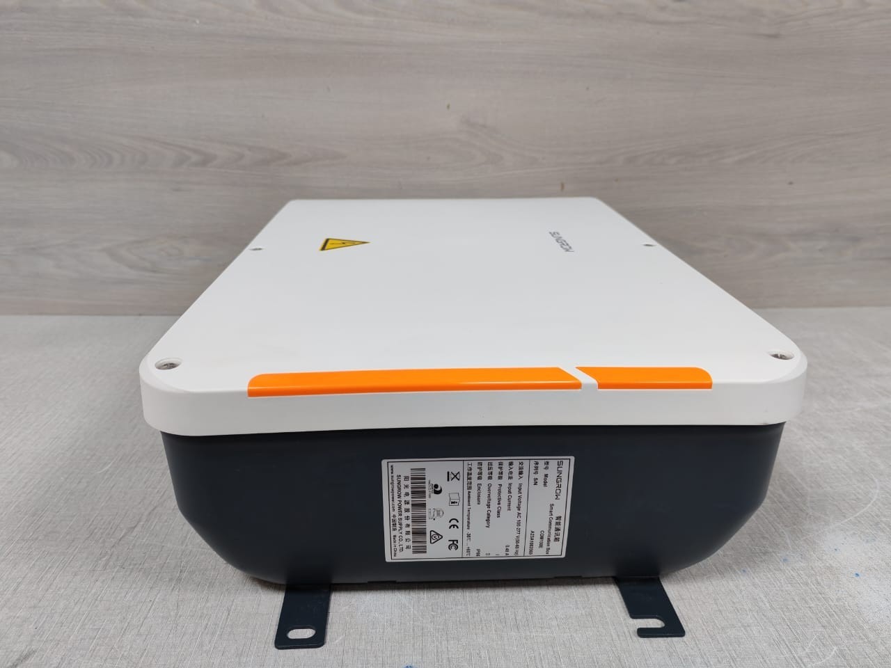SUNGROW COM100E SUNGROW COM100E Smart Communication Box 3