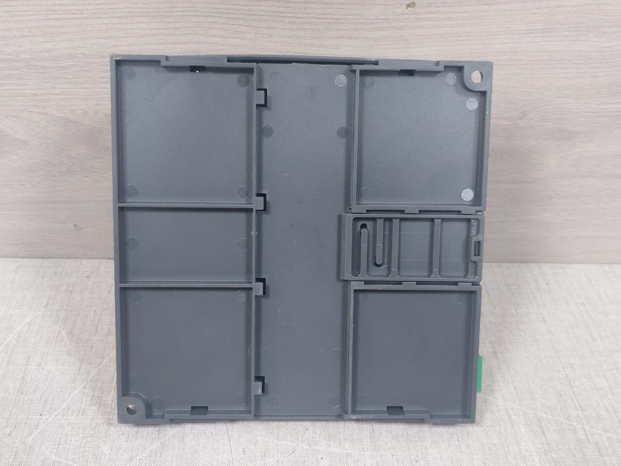 Johnson Controls TUC0311-2 Johnson Controls TUC0311-2 Terminal Unit Controller 9