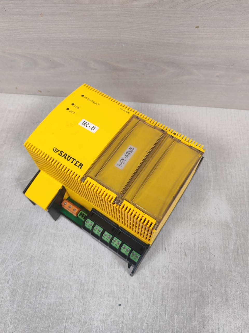 SAUTER EY-AS525F001 SAUTER MODU525 EY-AS525F001 MODULAR AUTOMATION STATION 230VAC 5