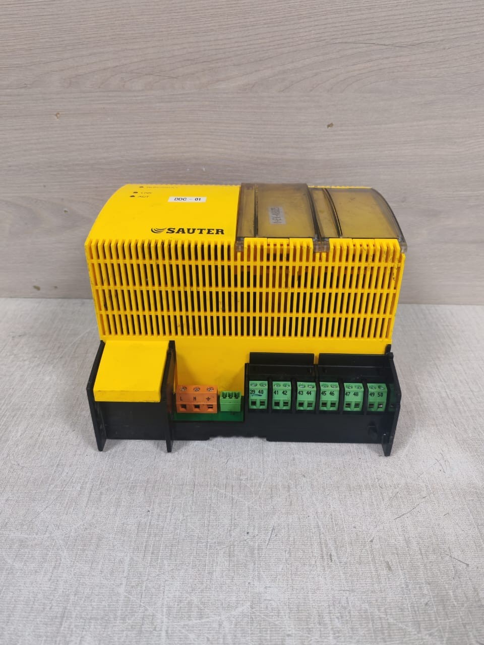 SAUTER EY-AS525F001 SAUTER MODU525 EY-AS525F001 MODULAR AUTOMATION STATION 230VAC 10