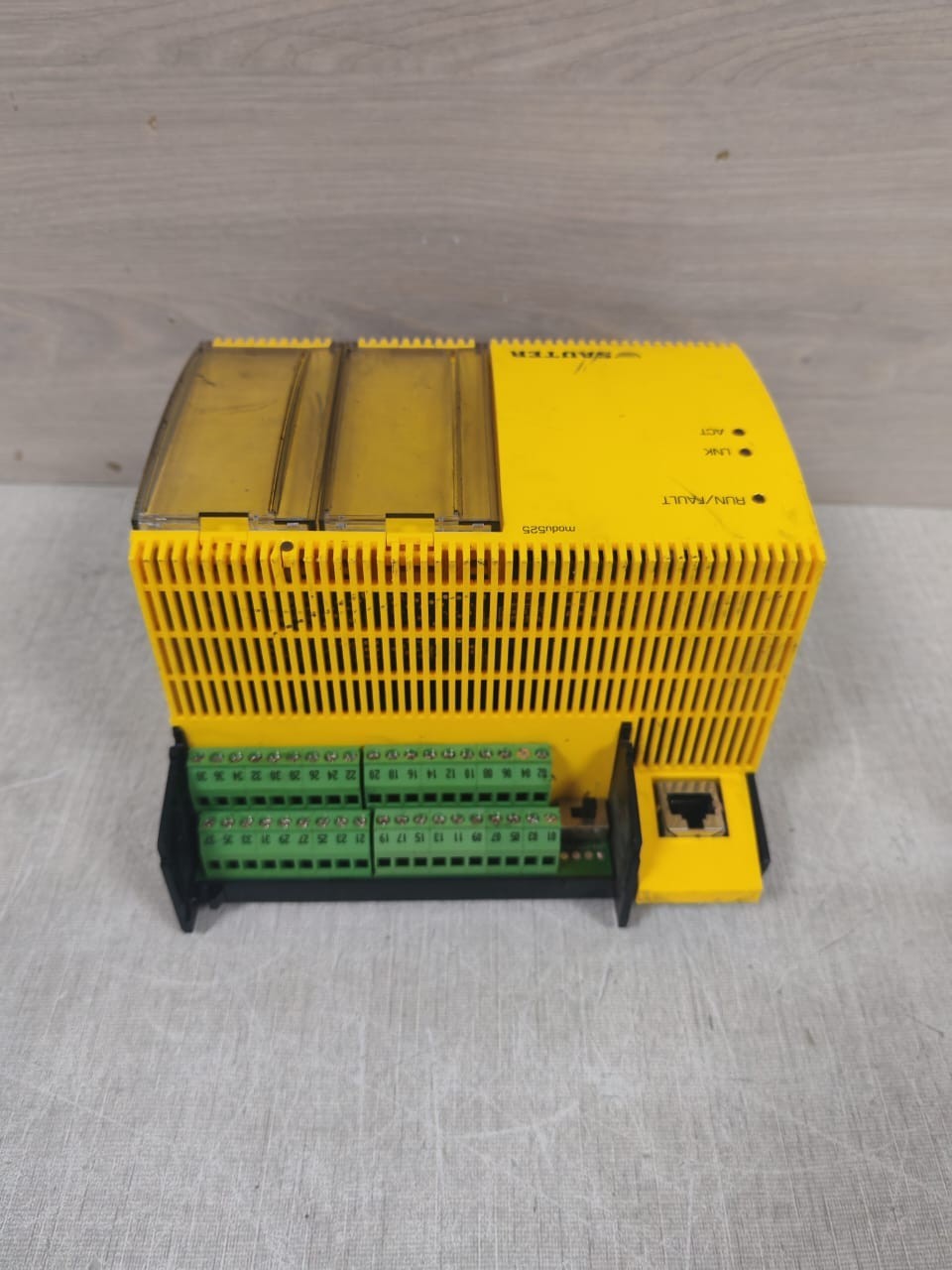 SAUTER EY-AS525F005 SAUTER EY-AS525F005 AUTOMATION STATION MODULAR 24VDC 6