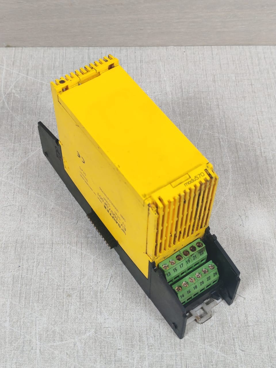 SAUTER EY-I0570F001 / MODU570 SAUTER EY-I0570F001 / MODU570 13.5VDC MODULE 3