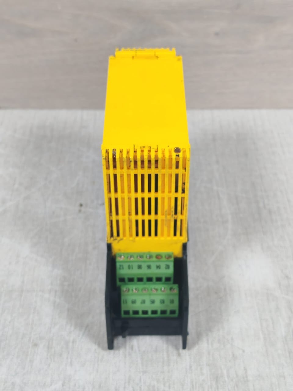 SAUTER EY-I0570F001 / MODU570 SAUTER EY-I0570F001 / MODU570 13.5VDC MODULE 5
