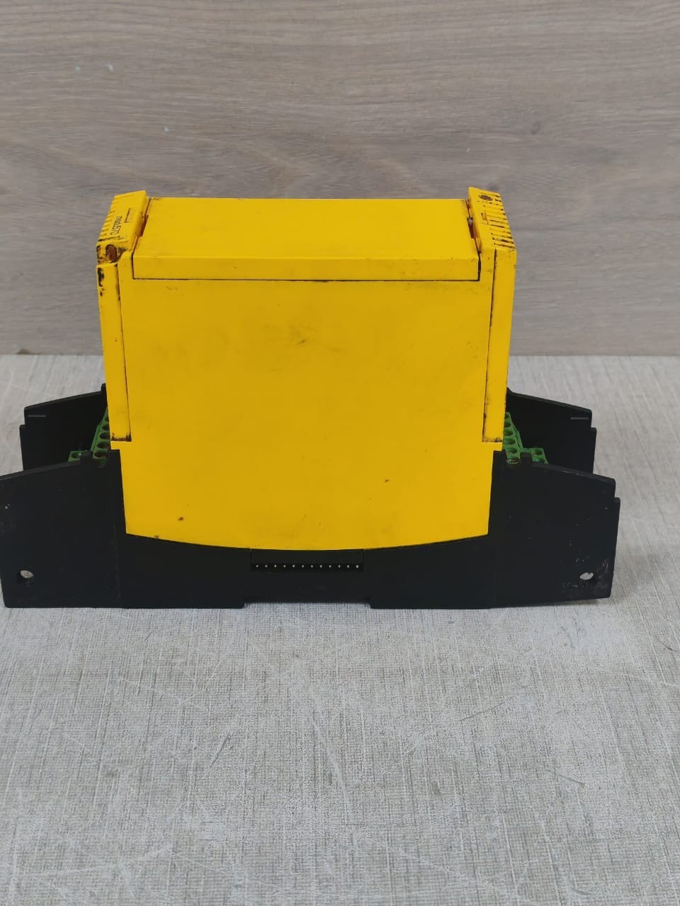 SAUTER EY-I0570F001 / MODU570 SAUTER EY-I0570F001 / MODU570 13.5VDC MODULE 9