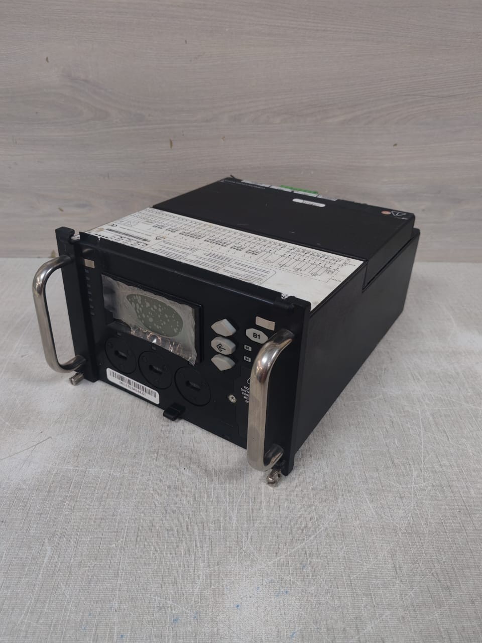 Schneider Electric 1703A044 SCHNEIDER ELECTRIC MN-1703A044-01 CONTROLLER 3