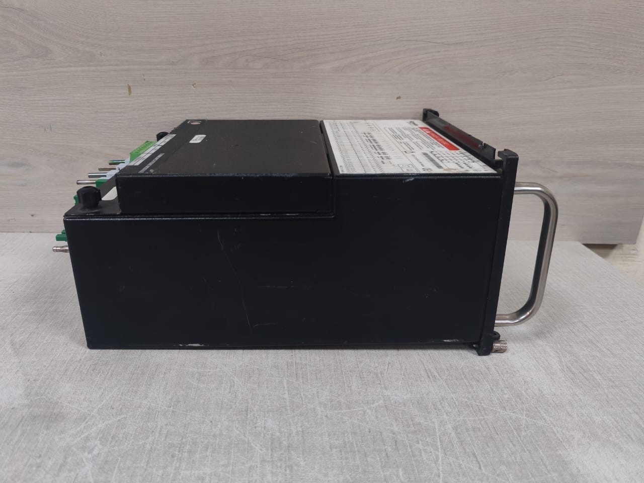 Schneider Electric 1703A044 SCHNEIDER ELECTRIC MN-1703A044-01 CONTROLLER 7