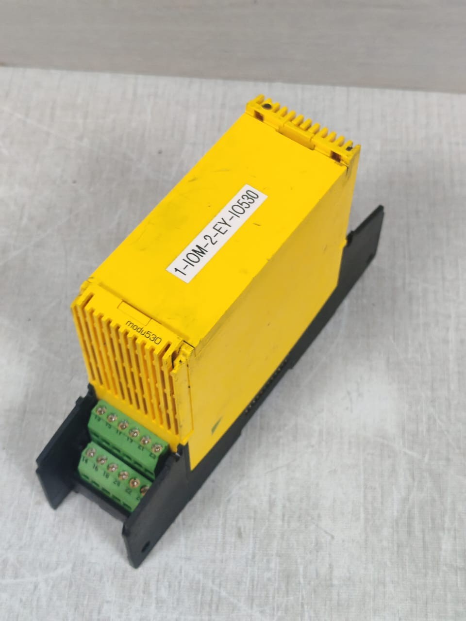 Sauter IO530F001 SAUTER EY-IO530F001 13.5VDC MODULE 4