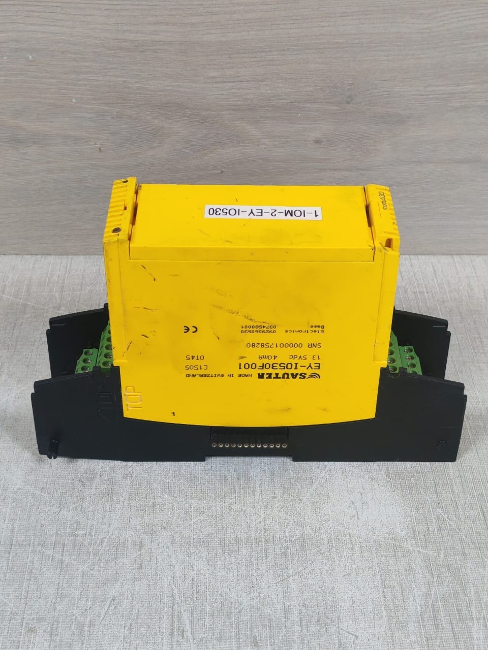 Sauter IO530F001 SAUTER EY-IO530F001 13.5VDC MODULE 8