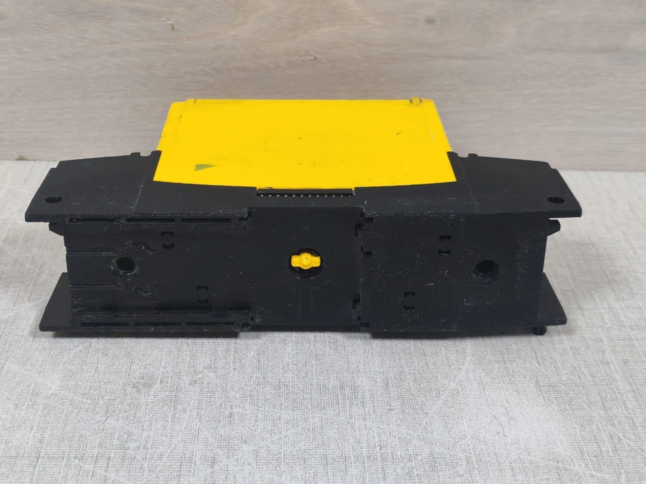 Sauter IO530F001 SAUTER EY-IO530F001 13.5VDC MODULE 10