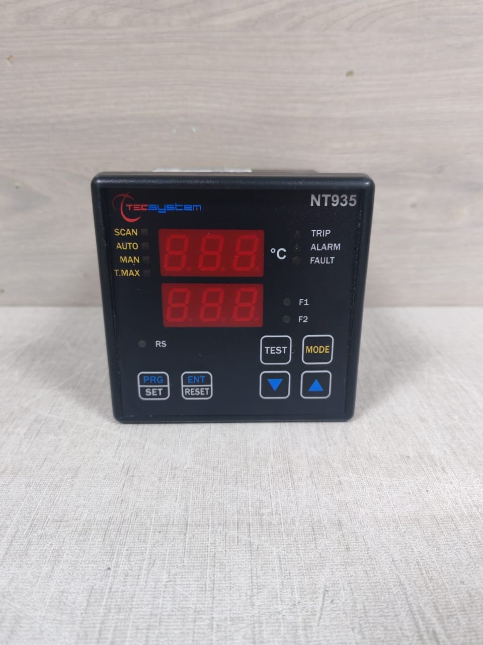 TECSYSTEM NT935/NT935 TECSYSTEM NT935/NT935 AD ELECTRIC TEMP. RELAY PROTECTION 2