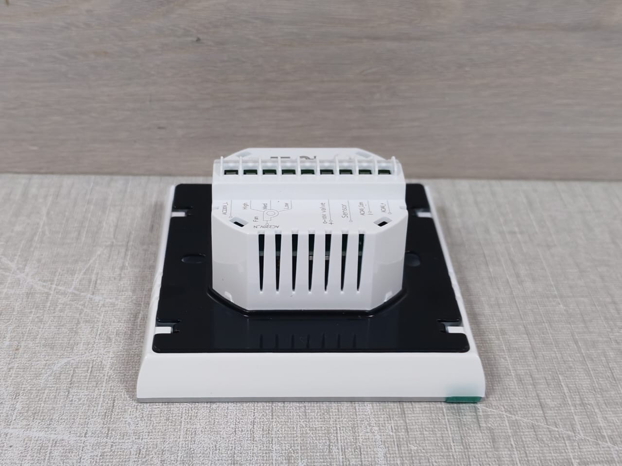 Sauter T15-M Sauter STR-T15-M Fan Coil Thermostat 6