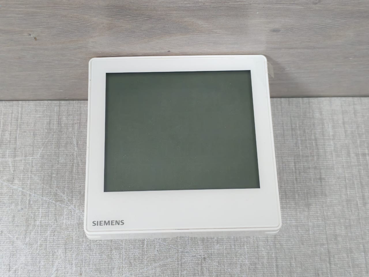 Siemens RDD810/NF Siemens RDD810/NF Room Thermostat 6