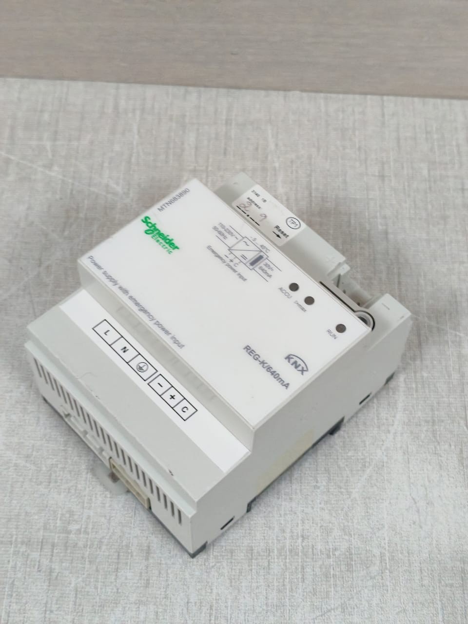 Schneider Electric MTN683890 SCHNEIDER ELECTRIC MTN683890 REG-K/640mA KNX POWER SUPPLY 3