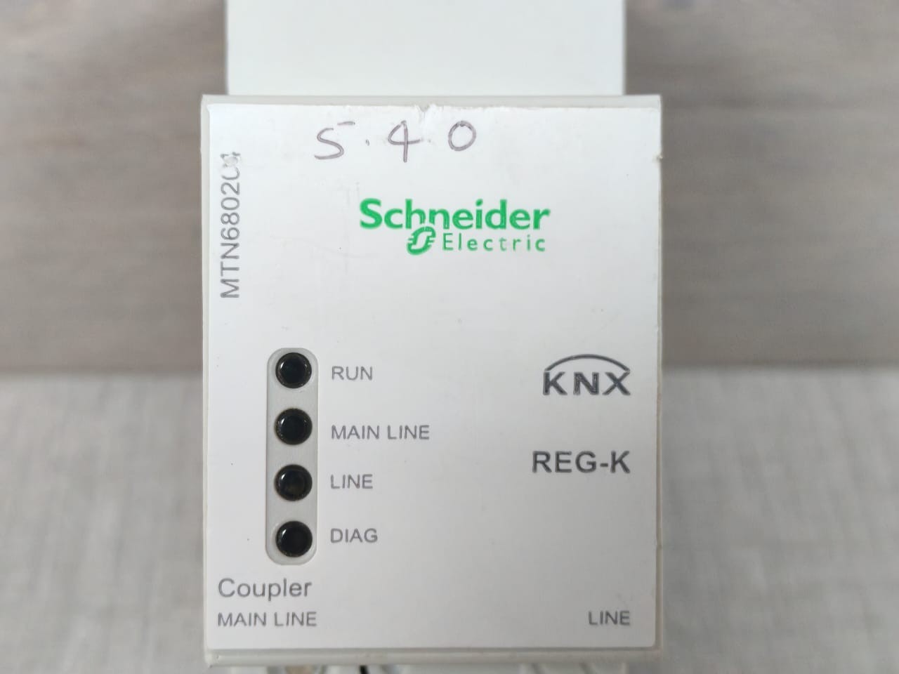 Schneider Electric MTN680204 SCHNEIDER ELECTRIC MTN680204 REG-K KNX COUPLER 2